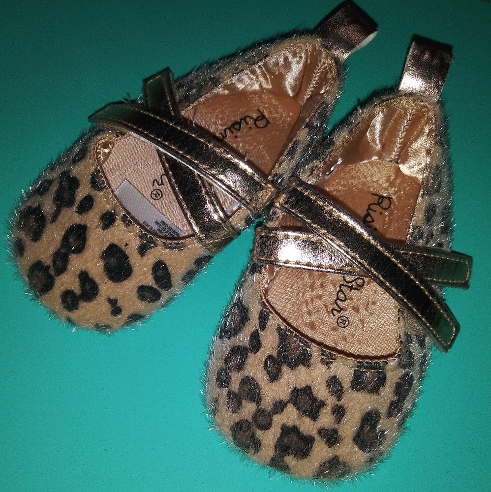 Set of two baby girl shoes 3-6mo